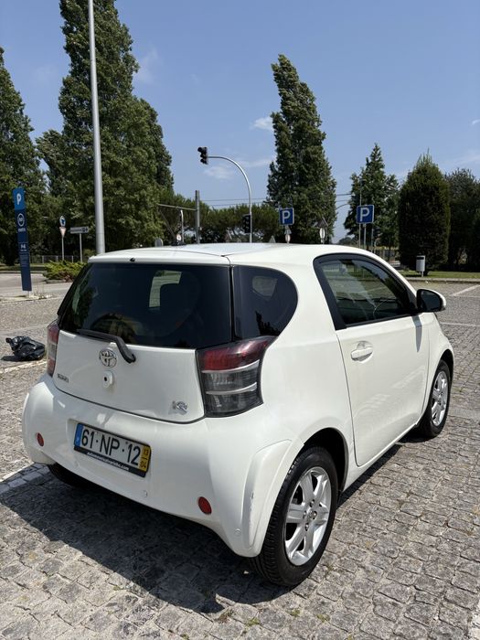 Toyota IQ - 2013