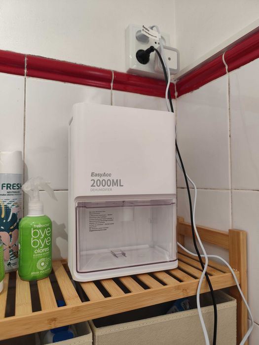 Desumidificador compacto e leve para WC ou Quarto