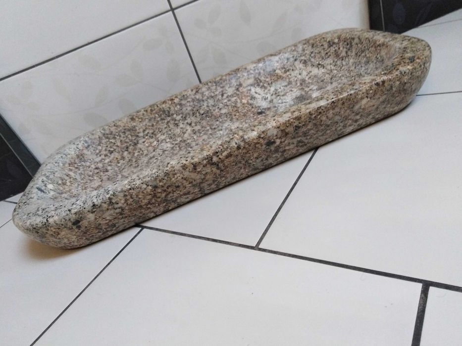 Umywalka z kamienia naturalnego