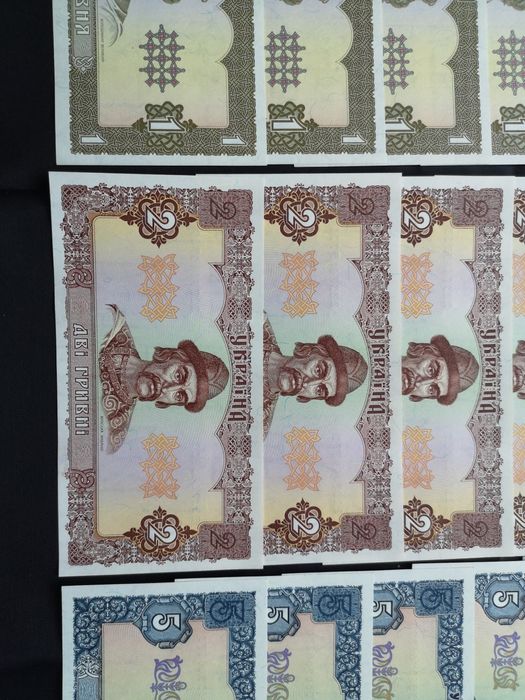 Продам сувеніри  старые бумажные гривны 1992-2019років UNC (прес)