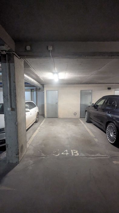 Miejsce postojowe + Komórka Lokatorska