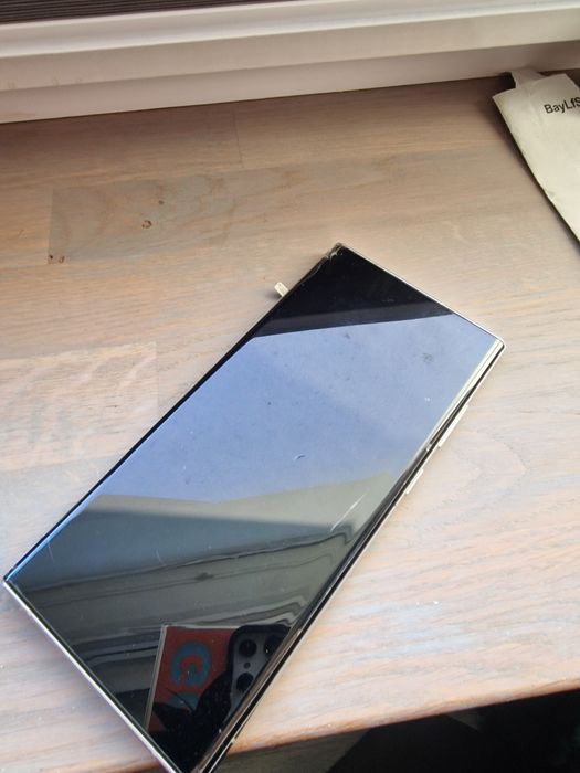 Samsung Galaxy S22 Ultra – ekran AMOLED USZKODZONY / DOTYK OK / RAMKA