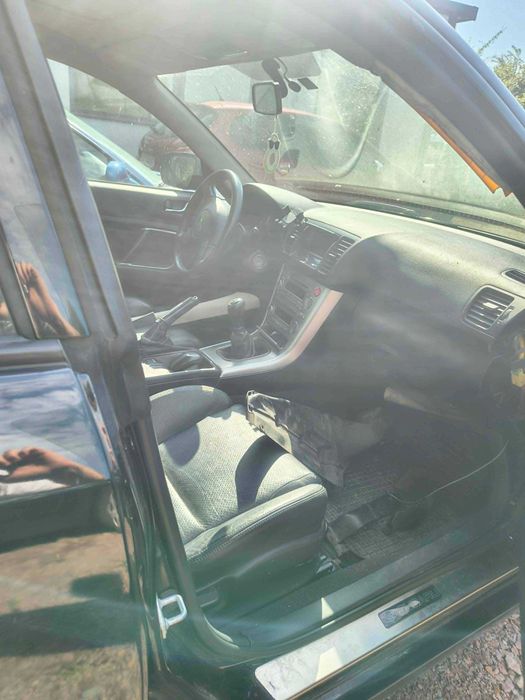 Subaru legacy IV kombi 4x4, uszkodzone