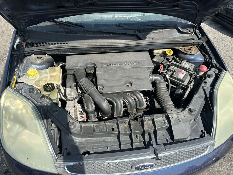 Ford Fiesta V 1.2i de 2003 para peças
