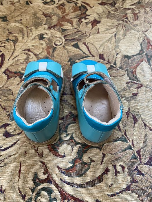 Віддам ортопедичні туфельки 21