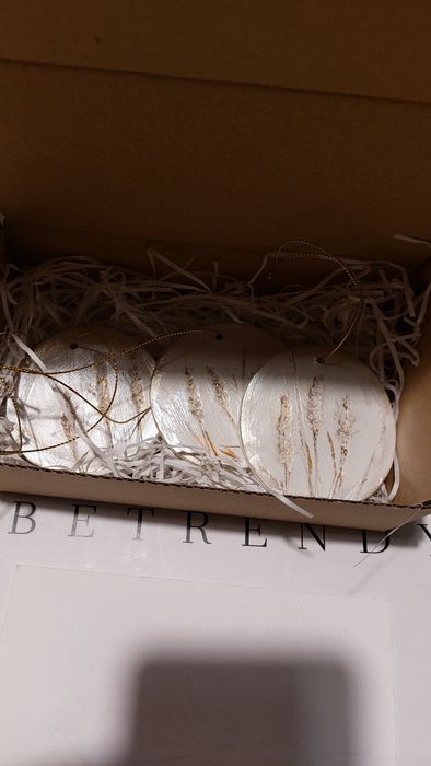 Новорічні іграшки на ялинку