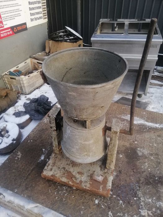 Млин-мясорубка большая