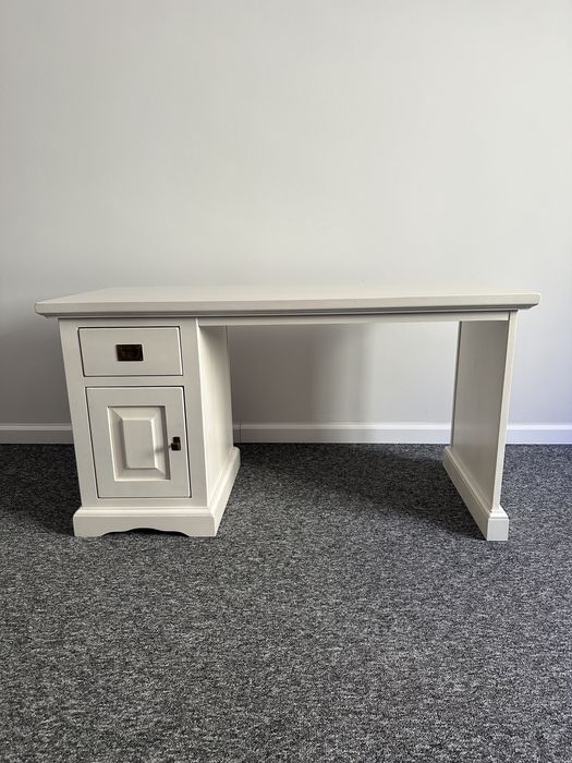 Komplet mebli biurowych