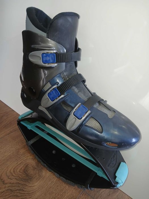 Buty do skakania Kangoo rozmiar 8.  42-42,5