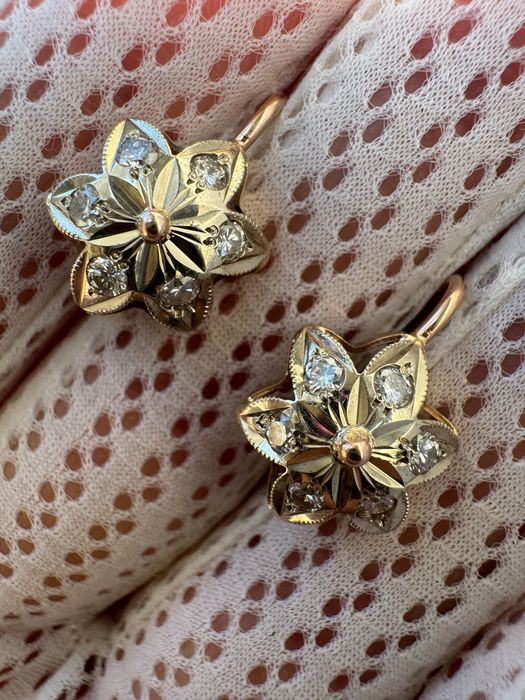 Золотые серьги с бриллиантами кольца  585 ссср золото