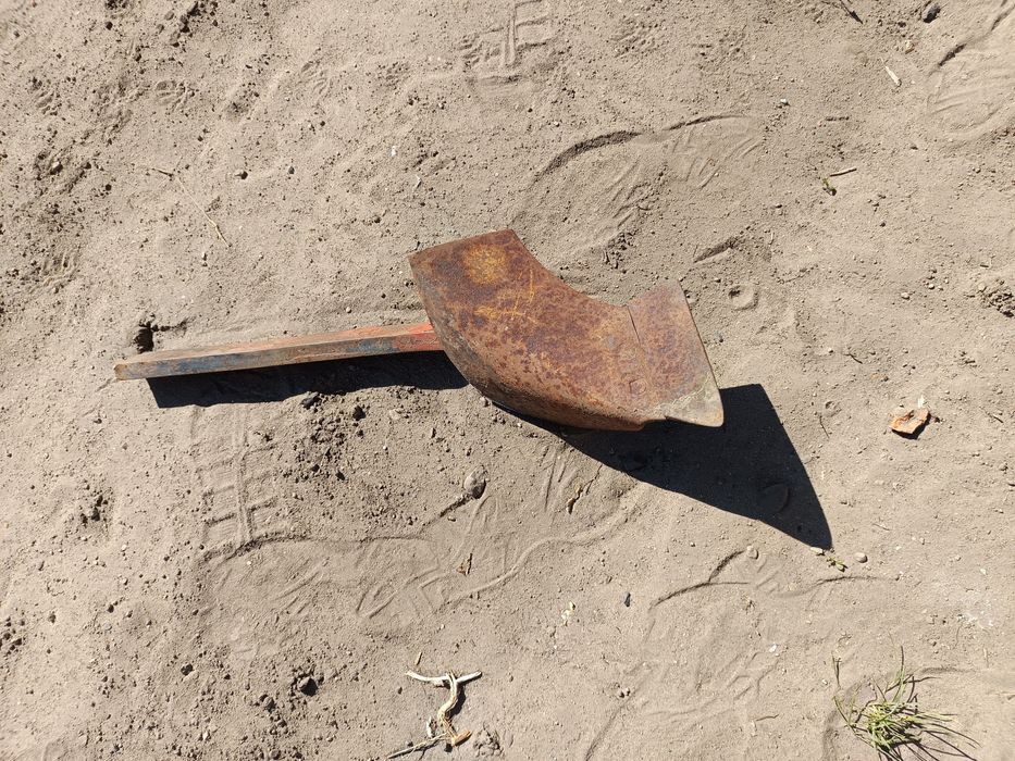 Pług 2 skibowy obrotowy