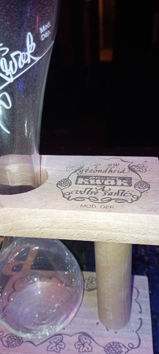 Copo cerveja Kwak com suporte