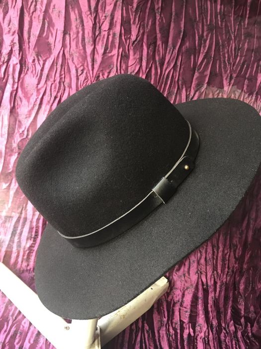 Капелюх фетровий