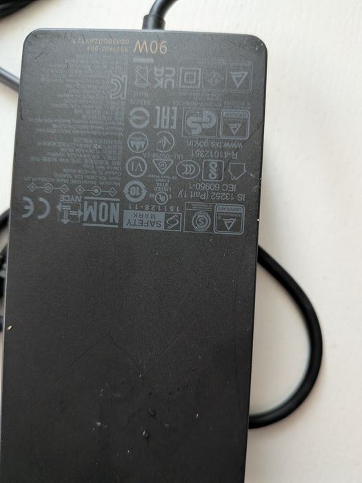 Microsoft Audio Dock – głośnik premium + stacja dokująca USB-C