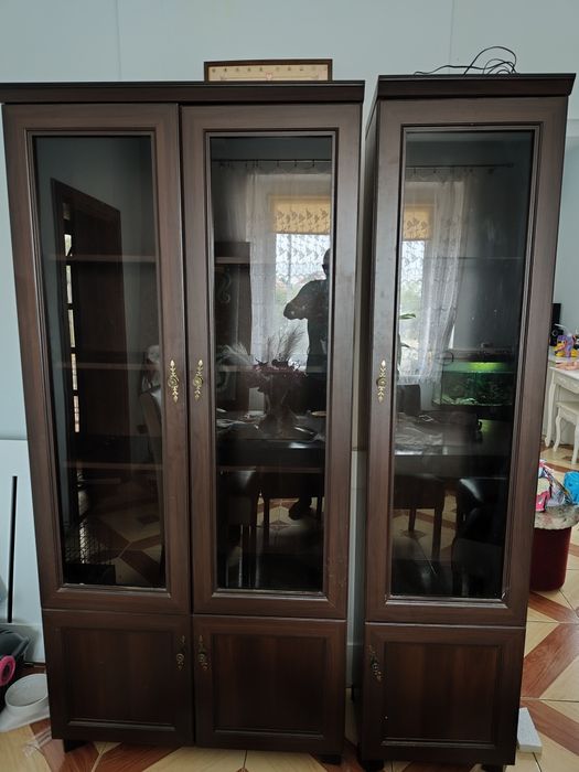 Sprzedam dwie witryny podświetlenie led