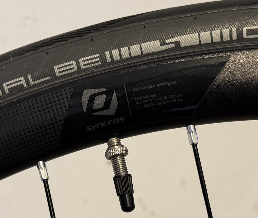 Koła szosowe Syncros 700C + Schwalbe One + kaseta Shimano 11s