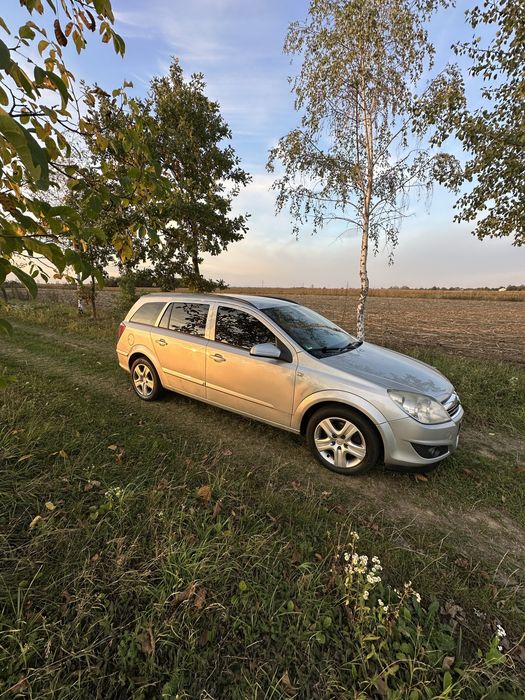 Продам опель астра h 1,9