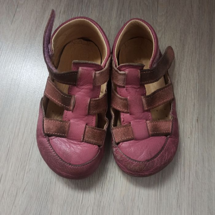 Kapcie Obex, rozmiar 27, stan bardzo dobry