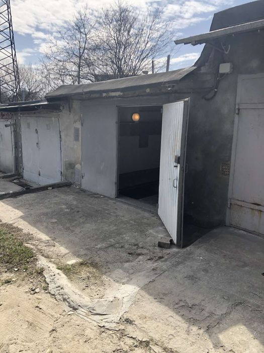 Цегляний гараж продається