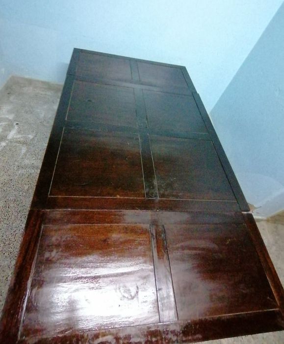 Vendo mesa de jantar que  extende. 20€
