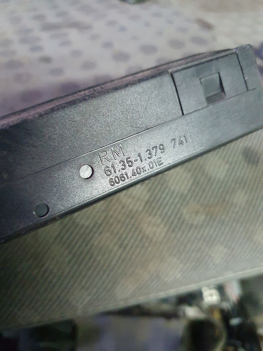 moduł komfortu bmw 5 (e34) 61351379741 2.4l diesel 85kw 1990