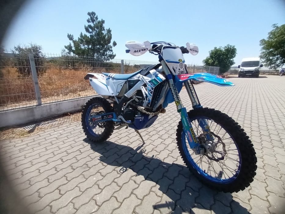 VENDO TM MOTO 300 4T Fi 2021