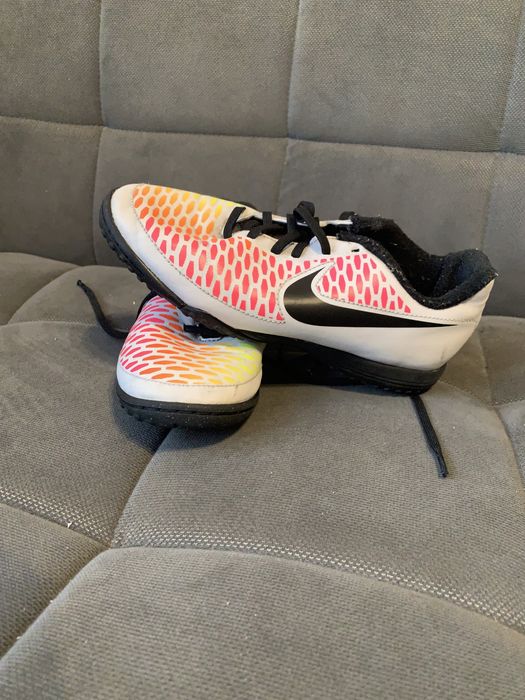Turfy nike rozmiar 36,5