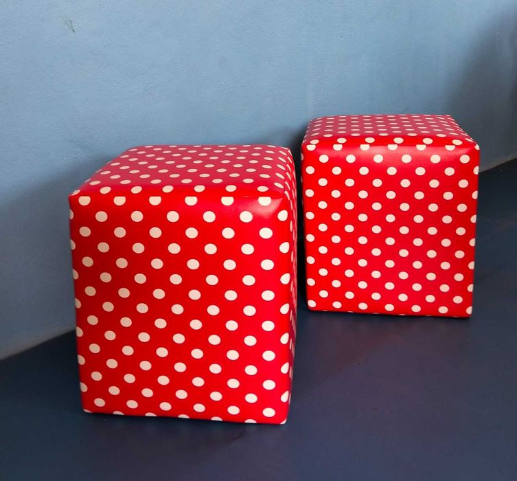 Pufes Interiores Red