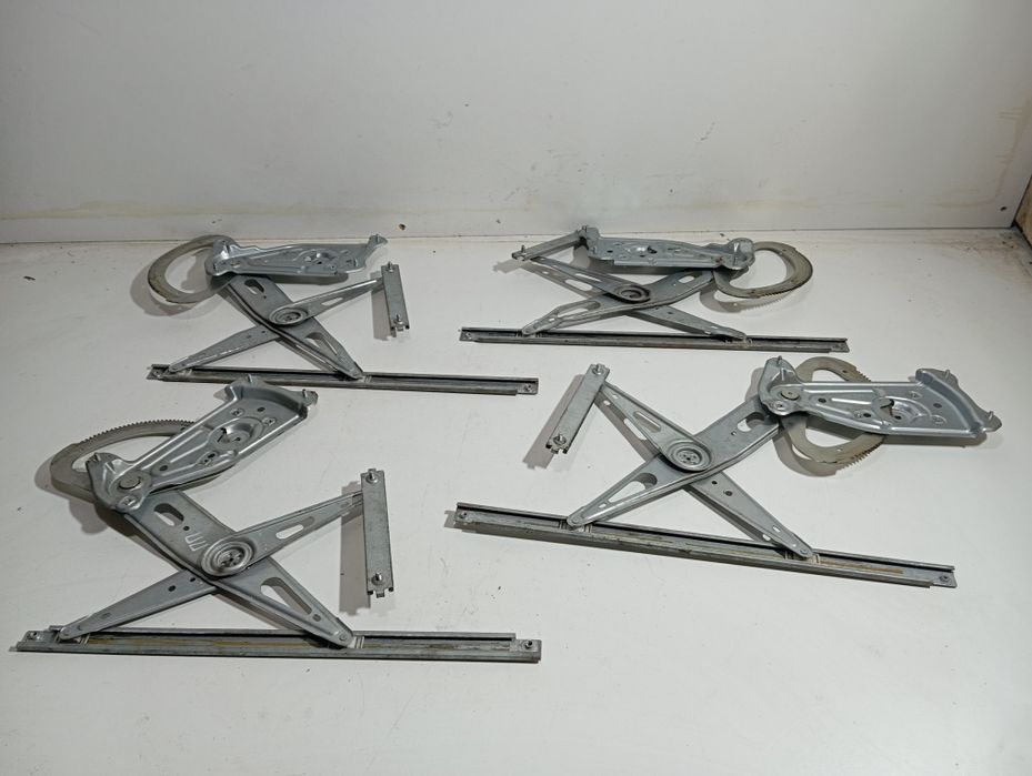 Renault Scenic 3 механізм скло підіймача.