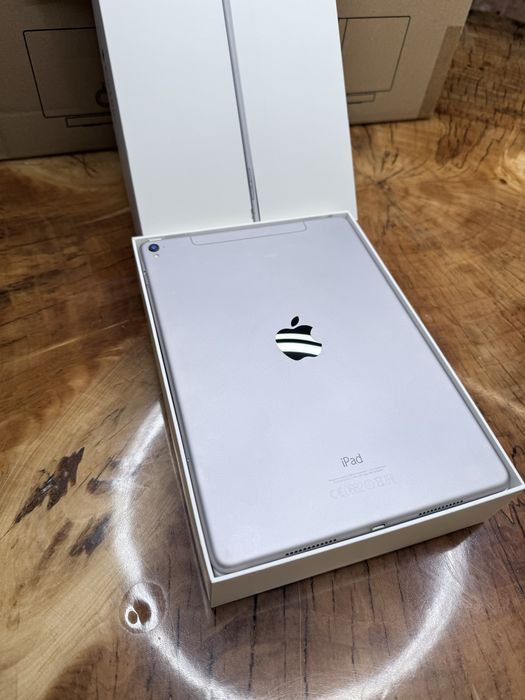 iPad Pro 9,7” 32GB Wi-Fi + Cellular | Space Gray | komplet