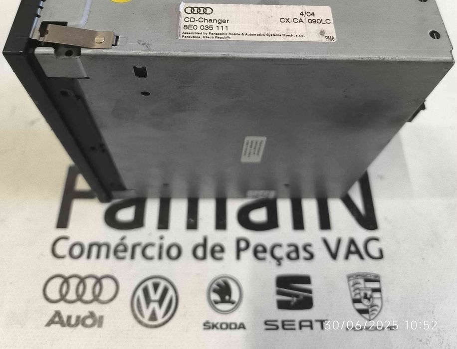 Rádio / Auto Rádio 8E0035111 - AUDI A3