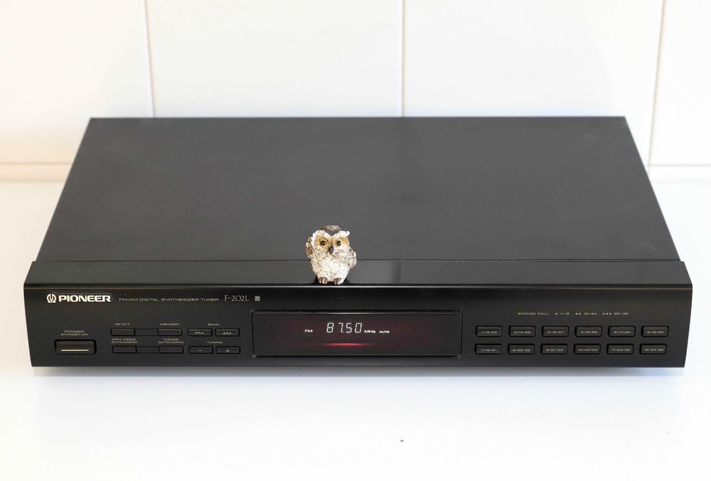 Pioneer F-202L Tuner Digital Quartz