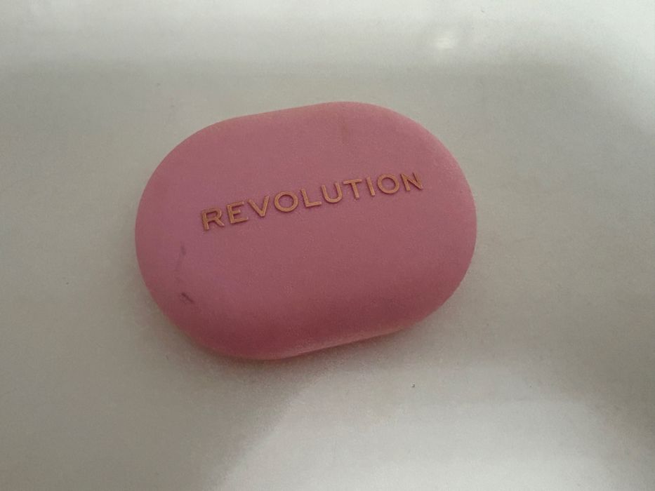 Puder Makeup Revolution