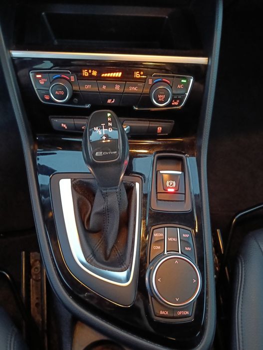 BMW 225XE Luxury,ano 2018,102000kms,Revisoes na  BMW,  239€/mês!