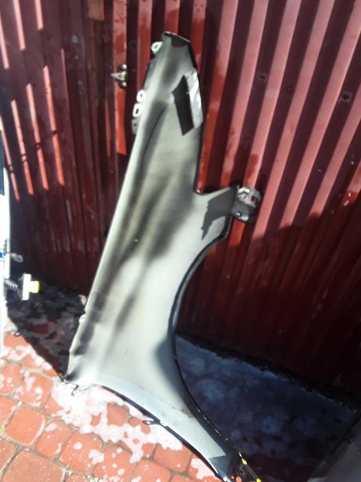 Blotnik lewy przód volvo v50 s40