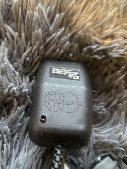 zasilacz sieciowy (adapter AC/DC).