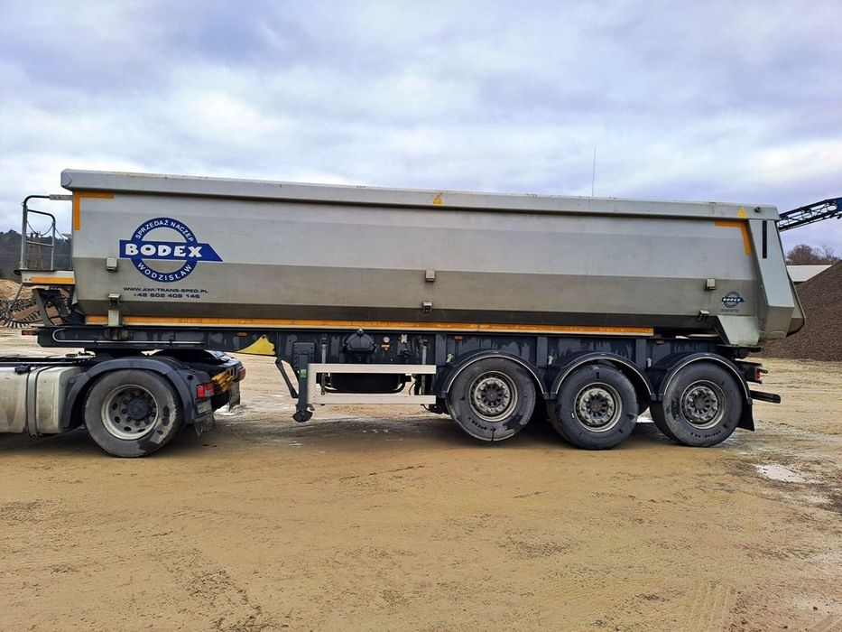 Bodex BODEX WYWROTKA / 27 m3 / STALOWA RYNNA / PIERWSZY WŁAŚCICIEL / OŚ PODNOSZONA SAF / OPONY BARDZO DOBRY STAN  BODEX WYWROTKA / 27 m3 / STALOWA RYNNA / Pierwszy właściciel