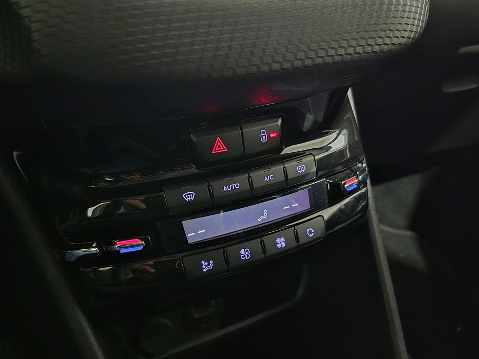 Peugeot 2008 1.6HDI - AUTOMÁTICO | GARANTIA | ALLURE