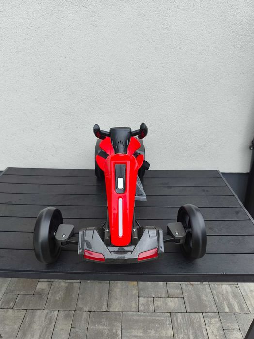 Gokart elektryczny dla dzieci