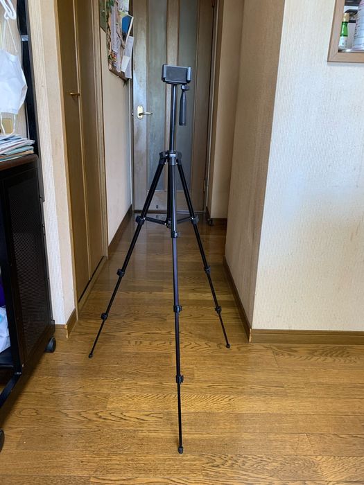 Tripé para fotografar e filmar - novo - com bolsa e suporte telemóvel