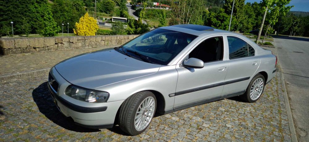 Volvo S60 T5 (2001) | Automático | Excelente estado