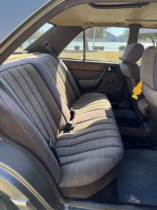 Mercedes Benz 190d — photo 3