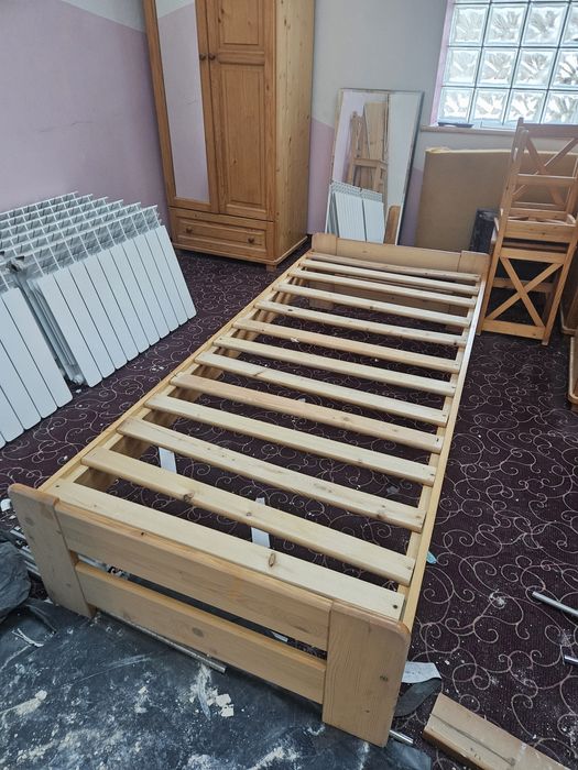 Łóżko drewniane (90x200 i 80x200)