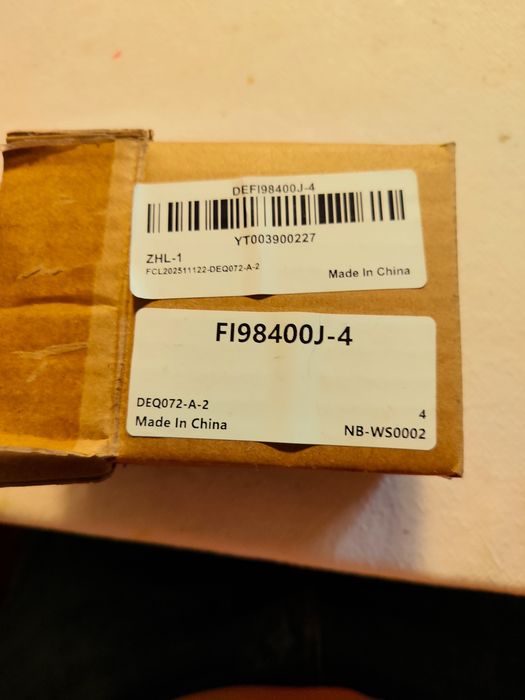 Conjunto (Kit) de 4 injectores a gasolina  Ref. OEM F198400J-4