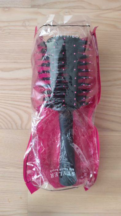 Szczotka do włosów okrągła Oriflame