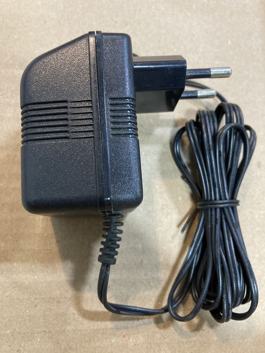 Ładowarka  6V 200mA