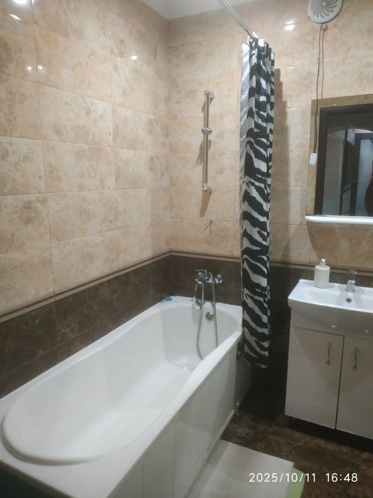 Здам однокімнатну квартиру,двох  подобово.ПОРУЧ ОБЛАСНА ЛІКАРНЯ,АС-2,