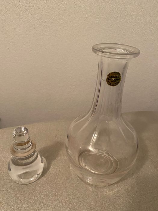 Garrafa antiga de vidro cristal d’arques64750647780995123
