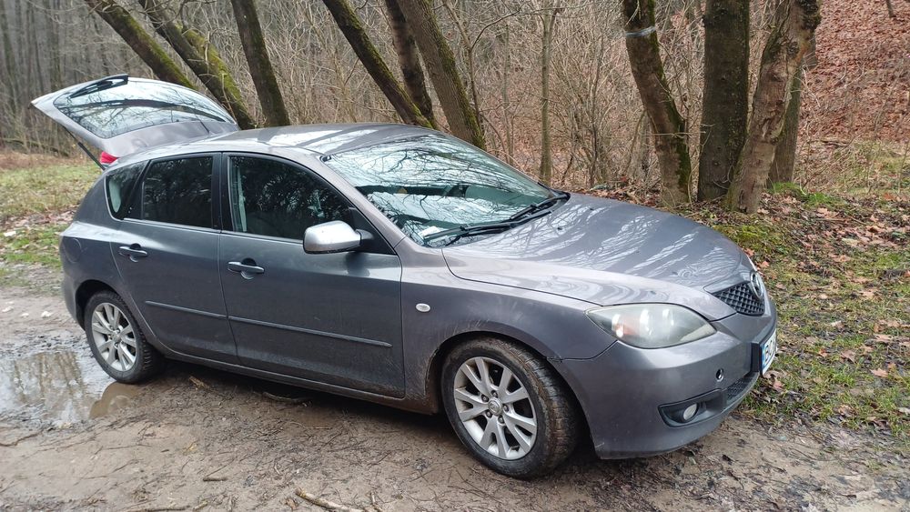 Mazda 3  2006 року