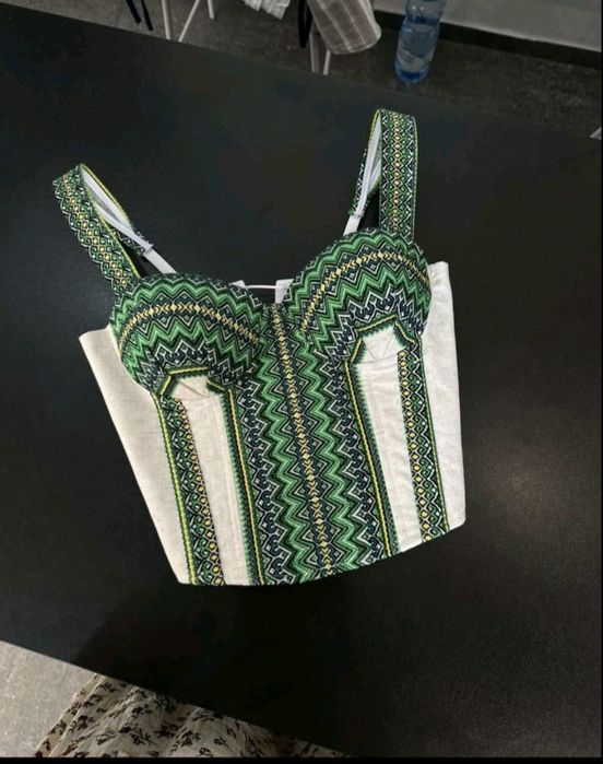 Корсети з чашечками 3в1